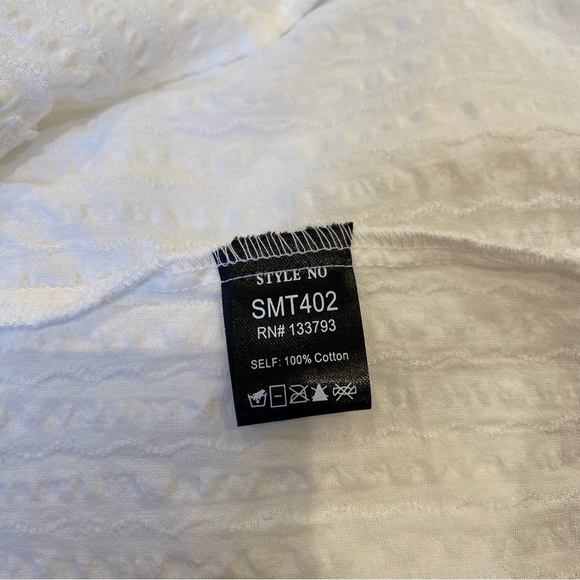 NWOT VICI Sweet Mary Crochet Lace Top - Picture 15 of 15